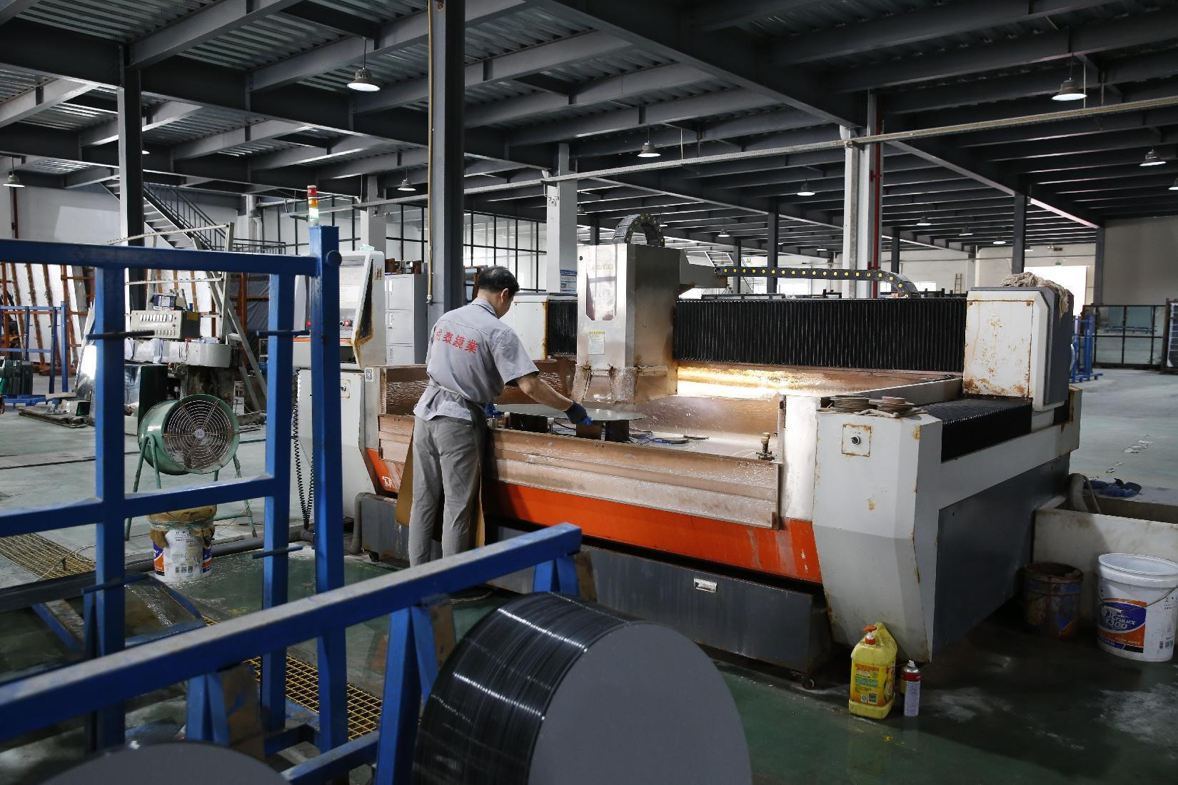 H0dfb6ea9b5674f27a3f06d3e82ed9