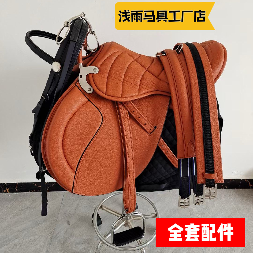 Comprehensive Saddle for Endurance Riding with Double Belly Straps, British-Style Comprehensive Saddle for Long-Distance Endurance Riding, Equestrian