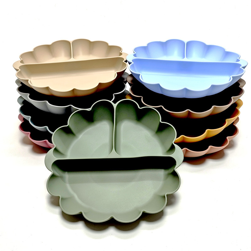 AliExpress children's silicone tableware European hot-selling strong suction plate baby eating feeding training silicone spoon