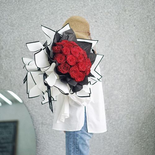 Black and White Floral Wrapping Paper Matte Waterproof Frosted Paper Thick Bouquet Packaging Paper Flower Shop Material Packaging
