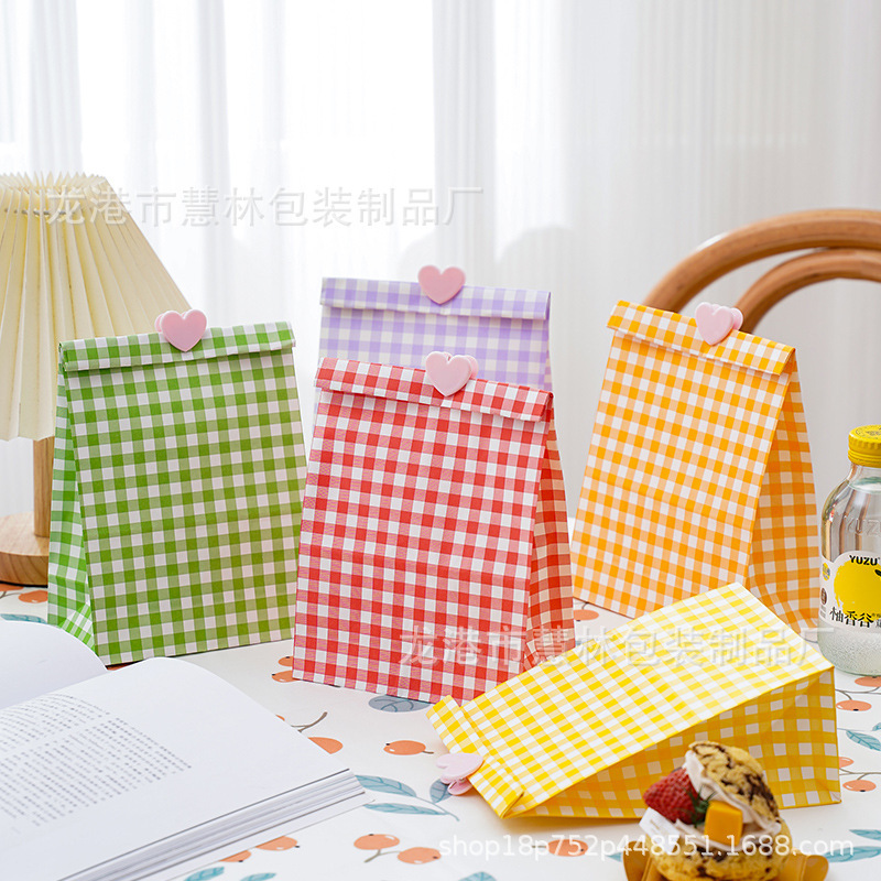 Ready-Made Plaid Square-Bottom Kraft Paper Bags Kindergarten Snack Candy Storage Bags Children's Day Gift Bags Ready-Made Plaid Square-Bottom Kraft Paper Bags Kindergarten Snack Candy Storage Bags Children's Day Gift Bags