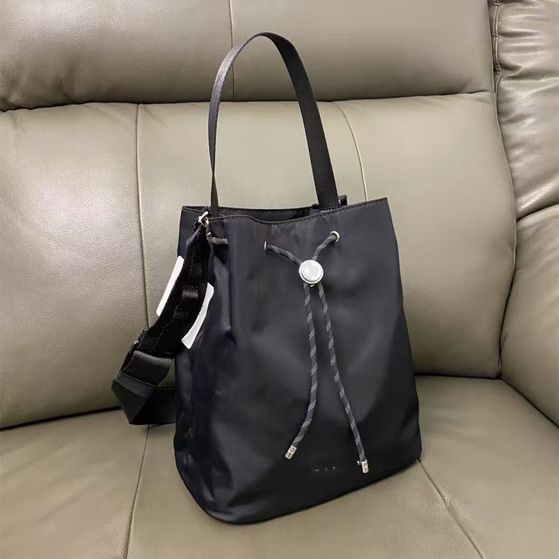 跨境lu2025新款Drawstring5L女士防水抽绳水桶包手提单肩包休闲包|undefined