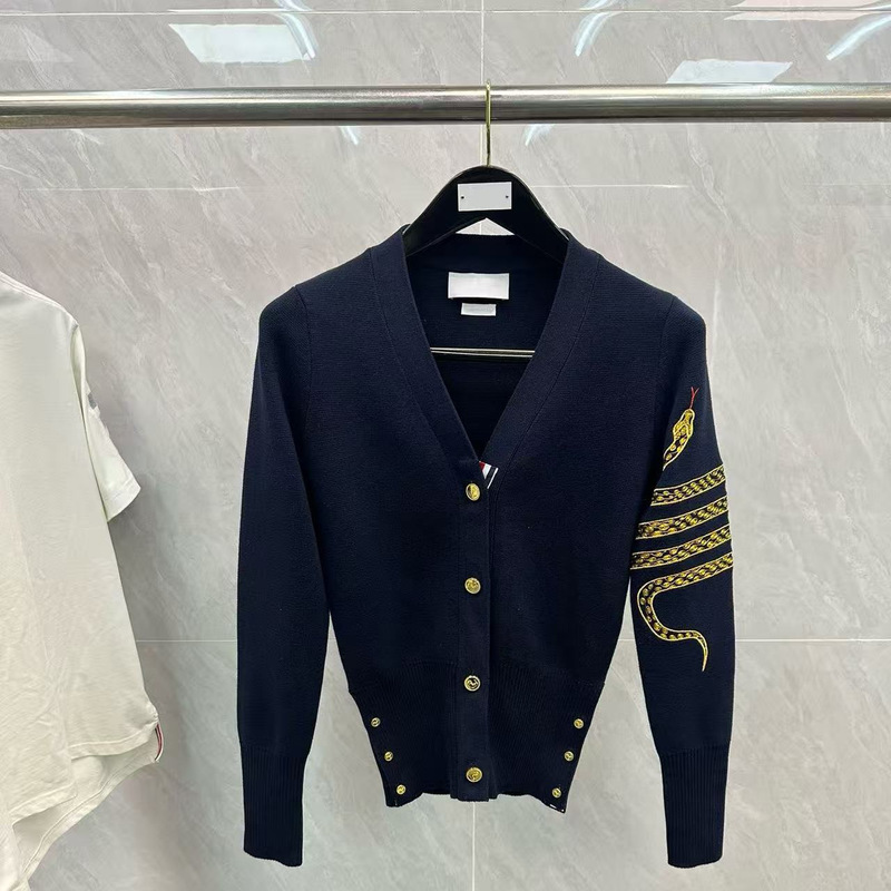 Factory direct sales: TB women's long-sleeved knitted cardigan with snake-pattern embroidery, V-neck, preppy style, casual and simple design