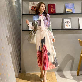 女神范气质两件套2025春秋韩版蝴蝶结系带印花衬衫高腰百褶裙套装