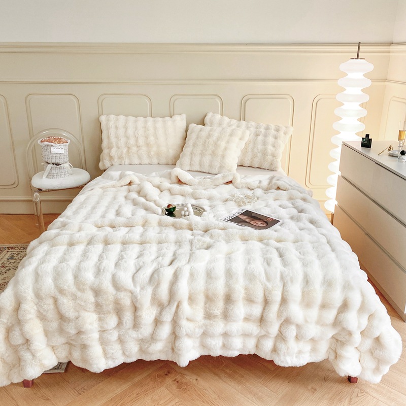 2023 nuevo conejo manta de felpa invierno engrosada coral manta de lana Oficina sola siesta manta sofá