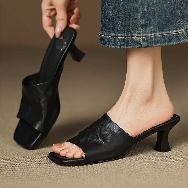 Zapatillas de cuero ultra suave retrógradas 2026 verano nuevo mueller usar un pedazo de zapatillas de tacón suave para mujeres