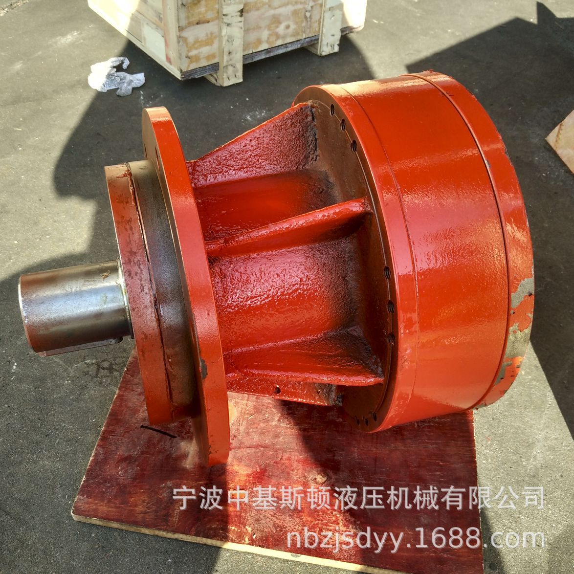 1QJM21-0.4Ze3钢厂用带支撑型轴承外置式径向球塞钢球液压马达