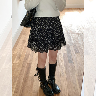 chic�nϵ��ɫ�黨����ȹŮ2026�ļ��¿�����A�ָ����@�ݵ����ȹ