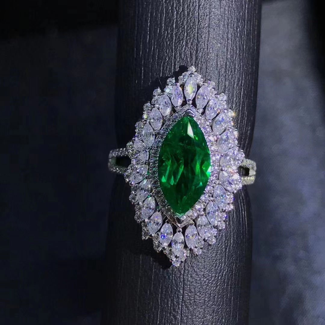 Luz de lujo 1.58 quilates colombiano cultivado anillo esmeralda ojo de caballo oro 9 quilates con anillo de diamante de alto carbono