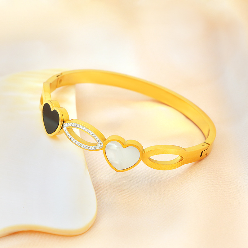 Versión Coreana de oro Amor titanio acero pulsera no se desvanecen ins viento frío nicho diseño moda pulsera alta