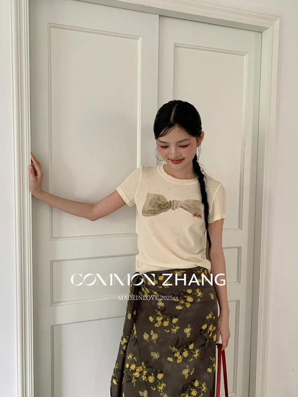 CZ ZHANG夏の韓国版はだらだらしています。蝶結びのプリント文字の刺繍半袖tシャツb 20639|undefined