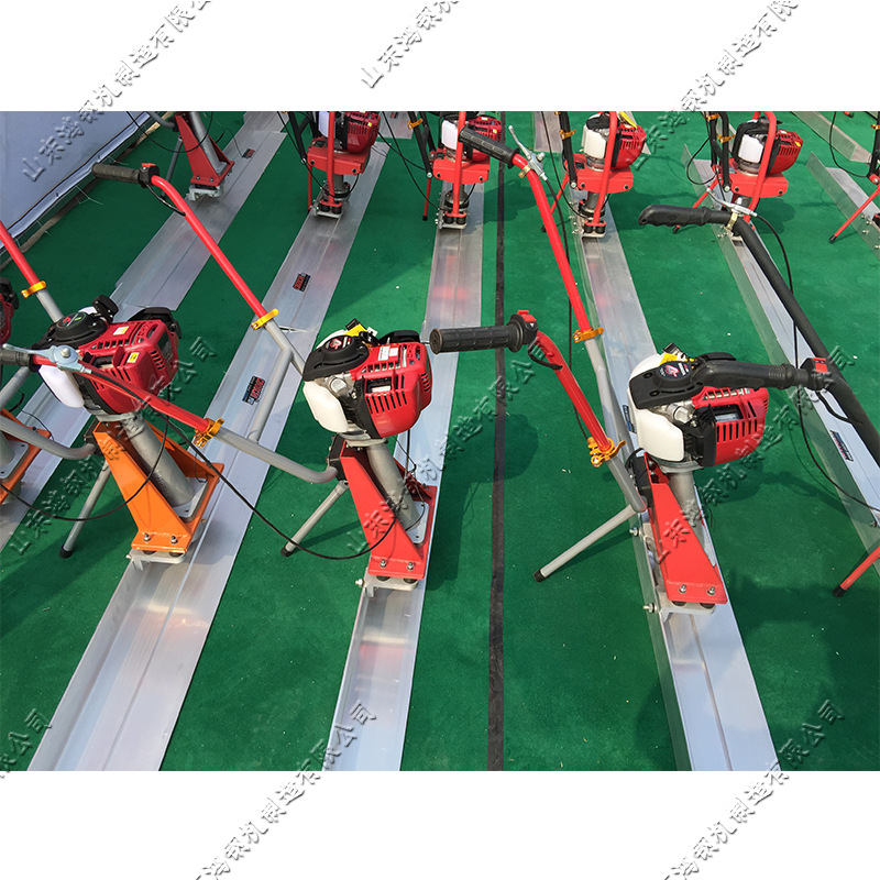 手推式混凝土振平尺 汽油动力混凝土振捣机 广场水泥路面抹平尺