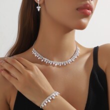 �W���羳�����ʯ�����b�ٴ��i朴��r������С�����Ʒ���l