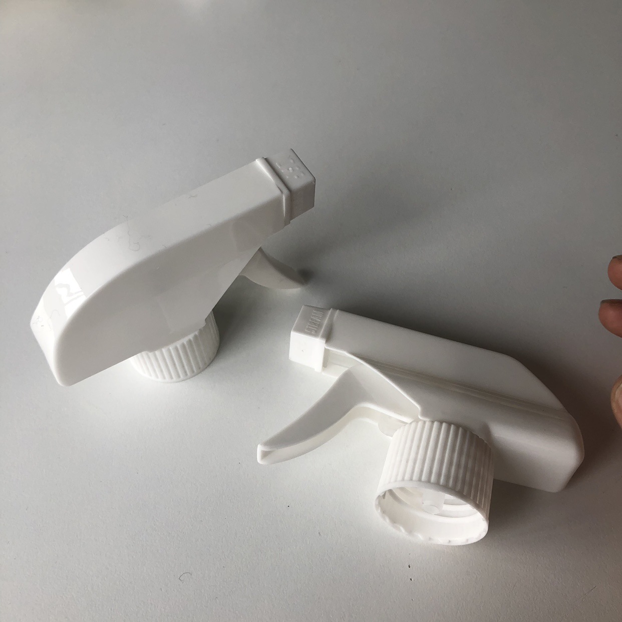 28牙410塑料铁丝网方枪油污净消毒液家用清洁剂喷枪喷雾喷头 方枪