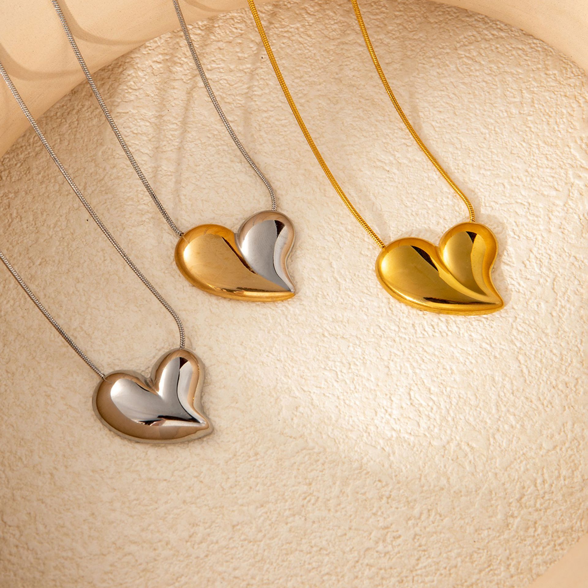 17g Weight 0.03µm Gold Plating Thickness Electroplated Gold Plating Process Golden Plated Plating Material Jewelry Set Classification cable chain Chain Type 1 Piece Quantity Daily Occasion 201 Stainless Steel Material Heart Shape Pattern Women's Gender Simple Style Style Plating Craft Wholesale Jewelry Simple Style Heart Shape Titanium Steel Jewelry Set 2