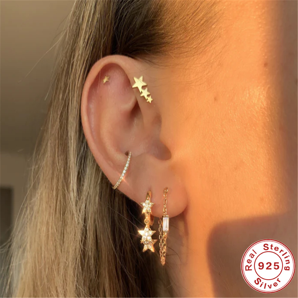 Title 4, Orecchini a catena con nappe in argento 925 e d...