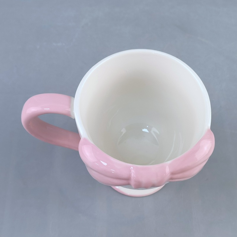 Creativo y exquisito corazón de una niña arco taza de helado de cerámica de alto valor de cara taza de café taza de postre taza de pies altos