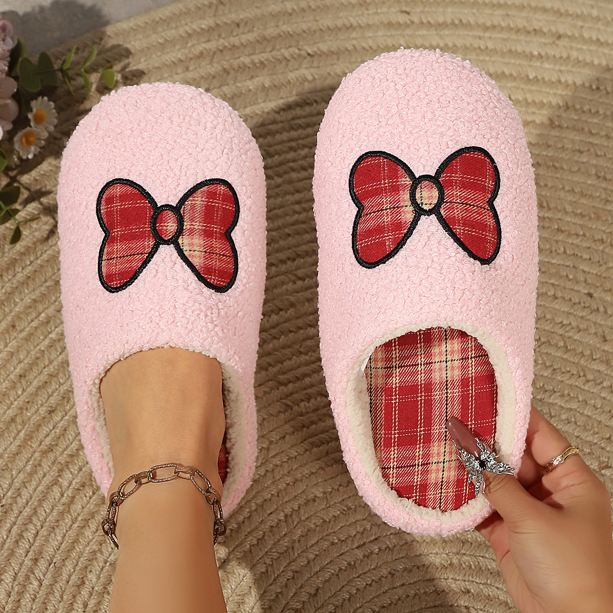 Zapatos de algodón domésticos zapatillas de algodón transfronterizas mujeres arco damas otoño y invierno interior y exterior zapatillas de peluche cálidas