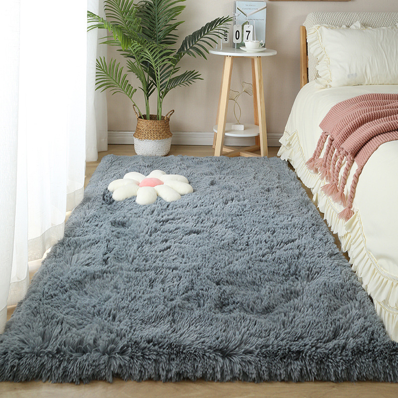 Alfombra mullida para dormitorio – tapete largo junto a la cama o sala, felpa suave, estilo acogedor