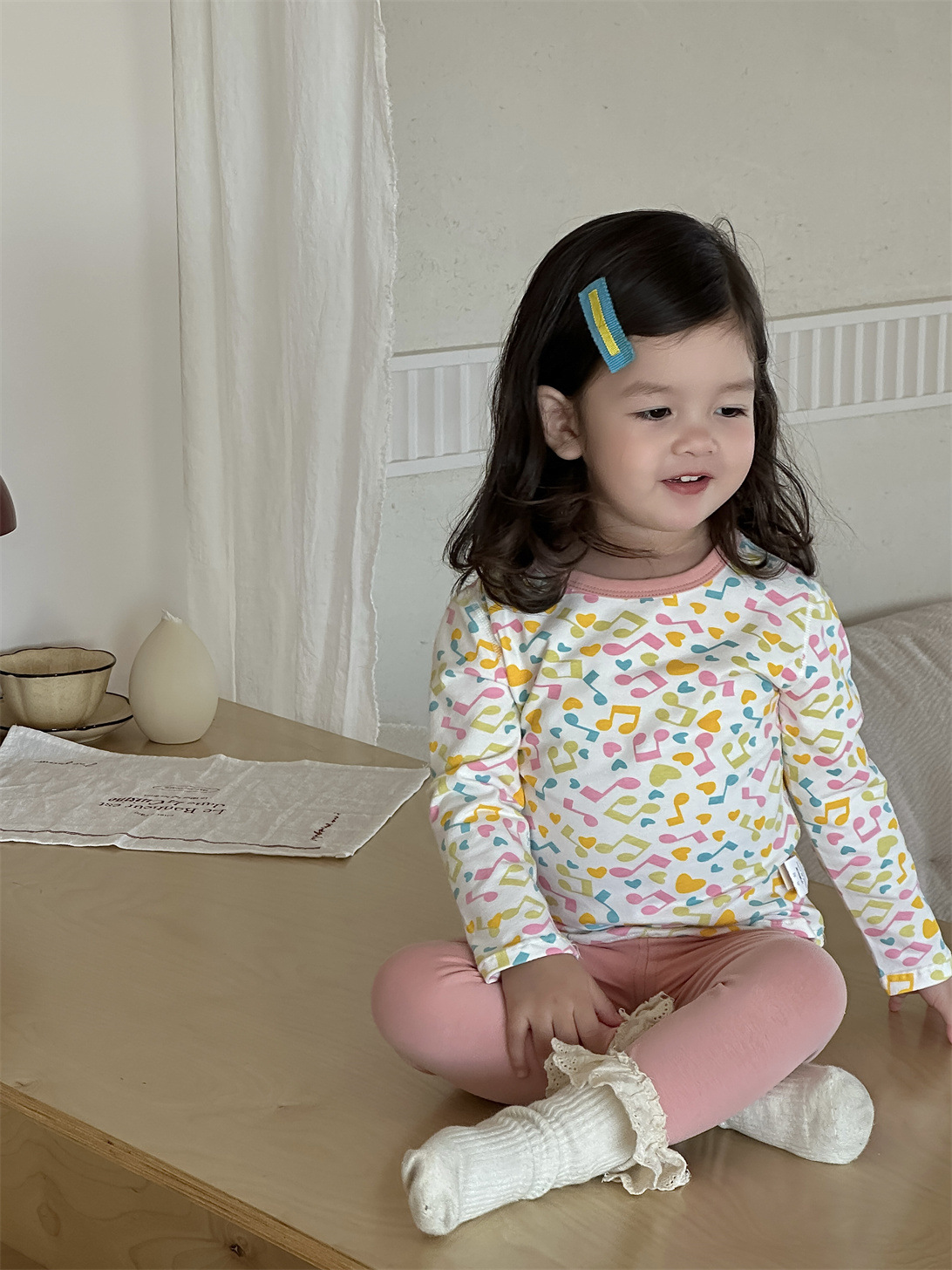 Pijamas infantiles de otoño conjunto de casa 2025 ropa de otoño ropa infantil coreana pijamas niñas ropa de hogar dos piezas