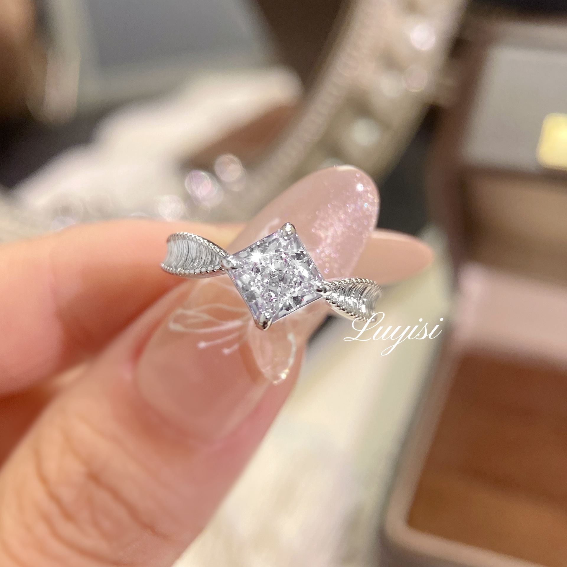 Funkelnder Designer Ring Für Damen, Elegant Und Bequem_voghion.com