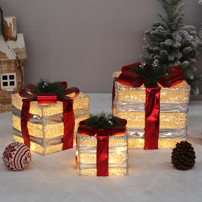 Elegant Christmas Decor Set - Handcrafted Fabric & Metal Ornaments With Pine Needles, 3-Piece Gift Bundle (_voghion.com