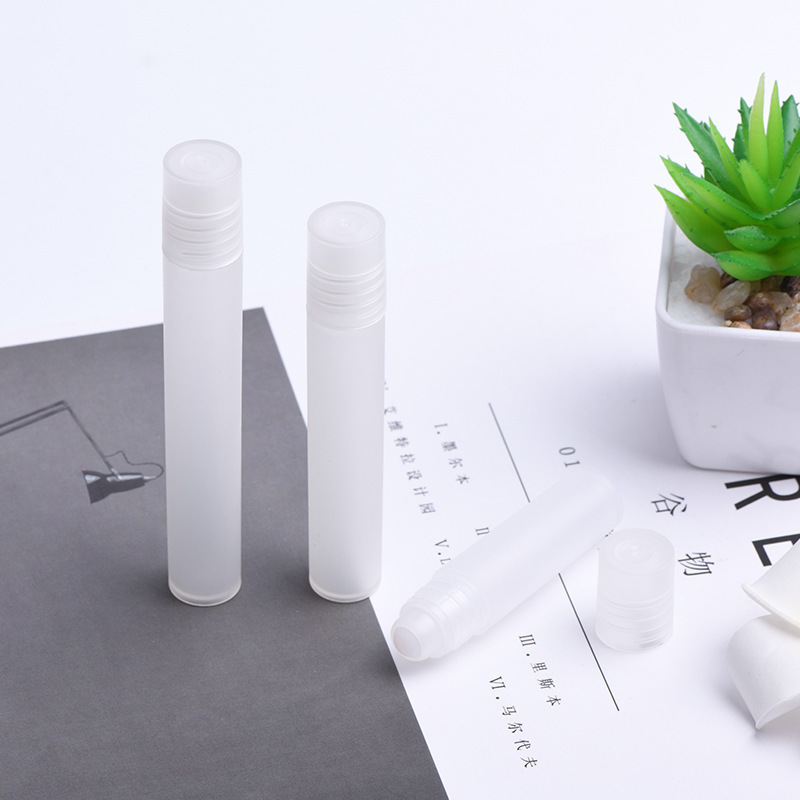 香水透明磨砂走珠塑料瓶分装小喷雾瓶台湾滚珠瓶管制眼霜按摩瓶