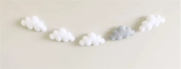 Five cloud string gray