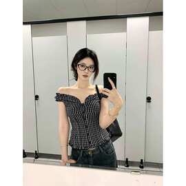 纯欲辣妹一字肩格子收腰衬衫夏季新款小众设计感花边显瘦短款上衣