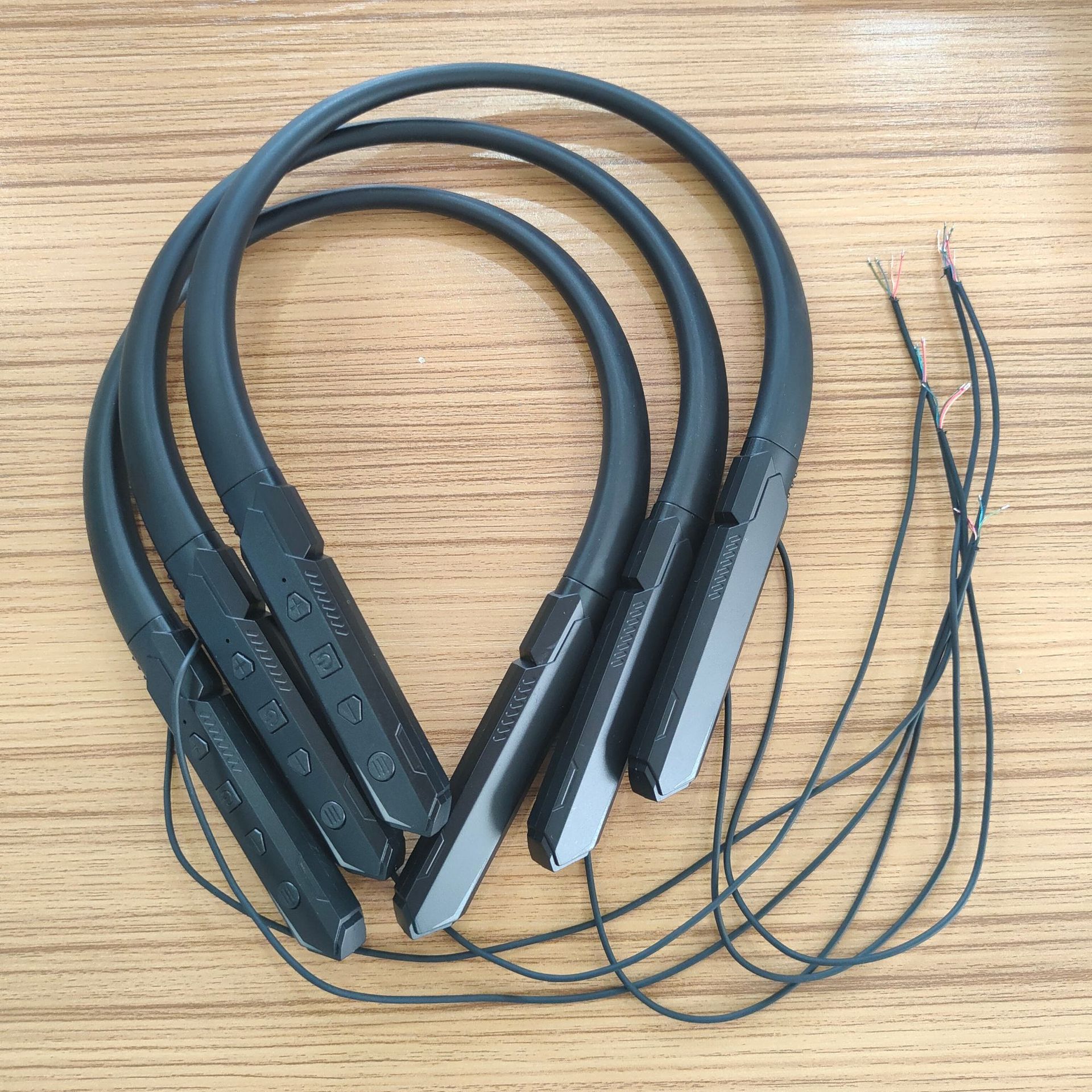 DIY-EQ-Einstellung mit Atemlicht TF-Kartenpuffer hängender Nacken Bluetooth drahtloser Stereo-Kopfhörer Zubehör Halbfertigprodukt