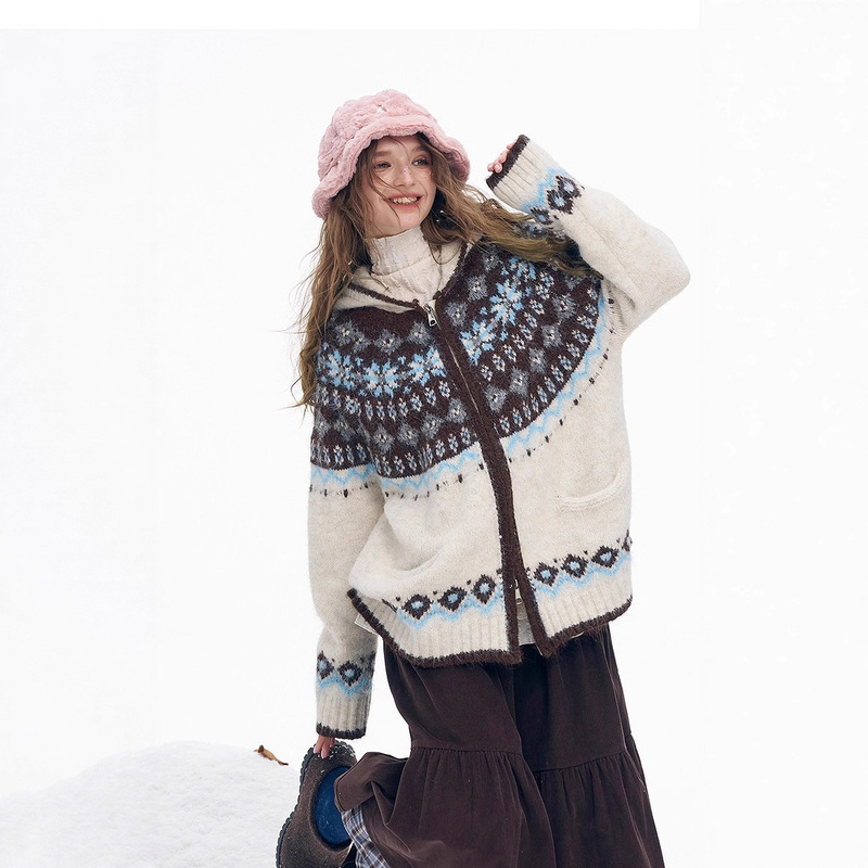 In-Stock Same Style Fair Isle Jacquard Hooded Cardigan Sweater for Women, 2025 Winter New Style, Lazy Style Thickened Coat
