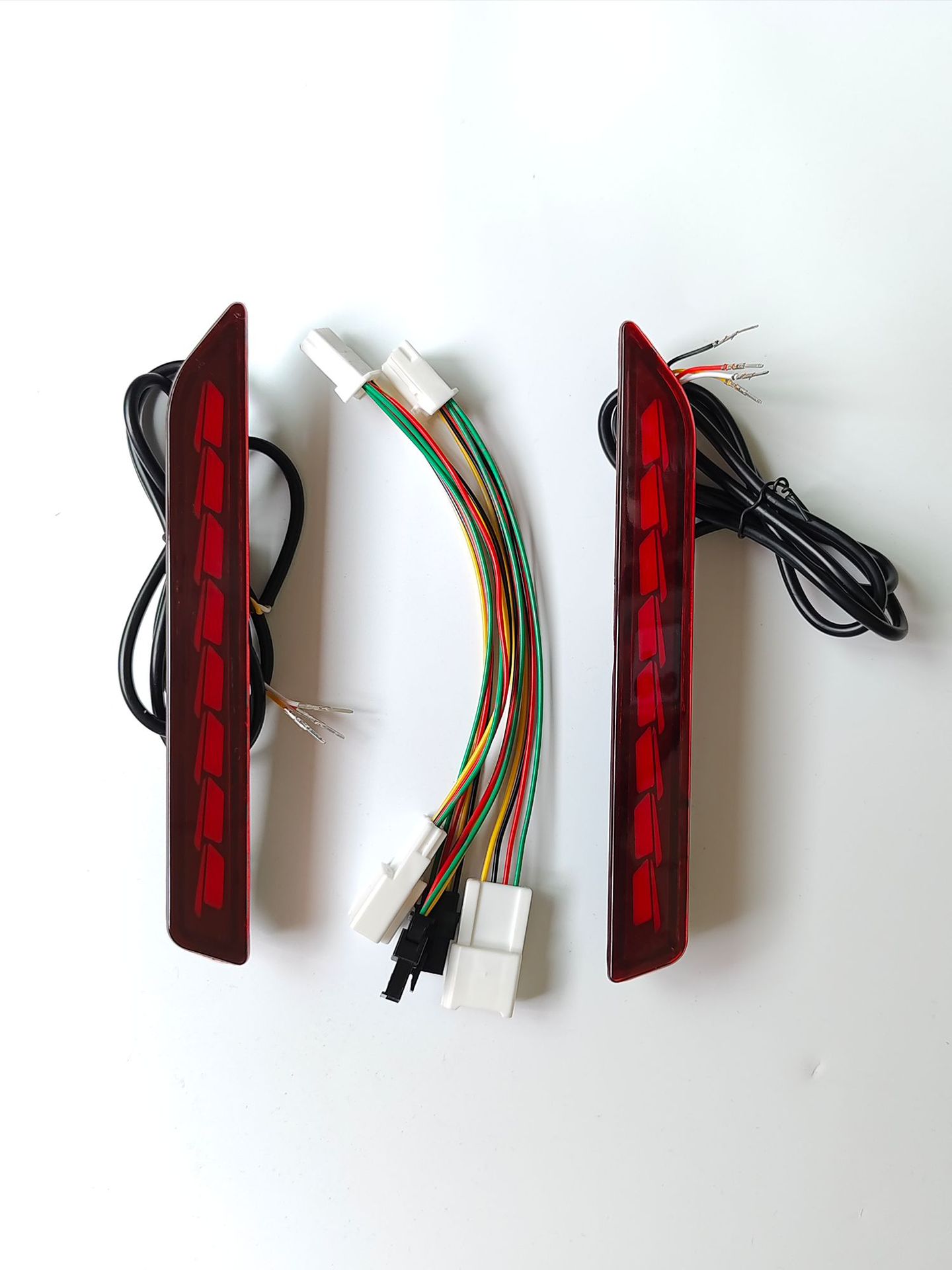 Suitable for Toyota RAV4, Rongfang, and Weilanda rear bumper lights, 2026 model RAV4 Weilanda brake lights, sequential plug-in type