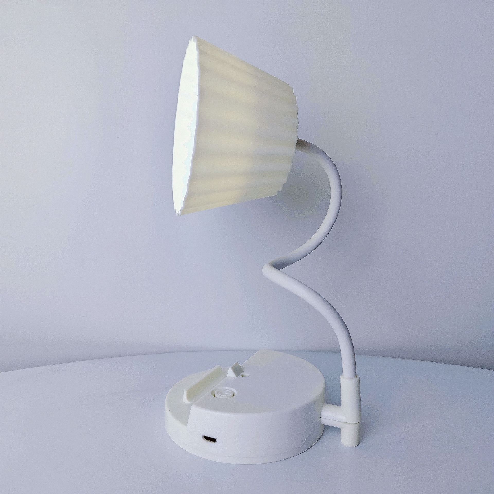 533-화이트-연필깎이 학습 테이블 램프