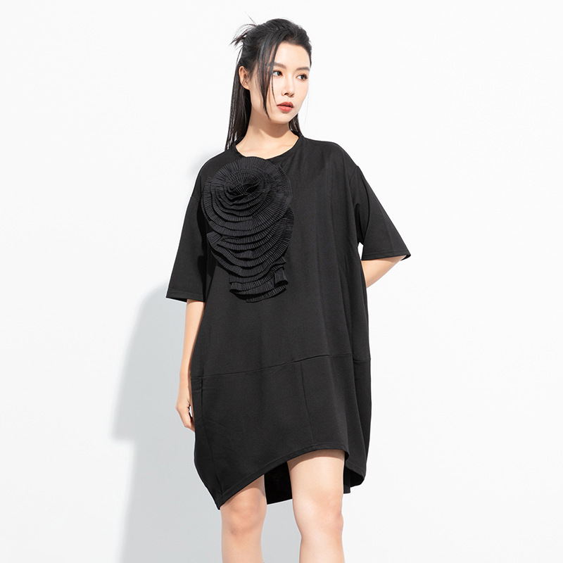 Design Sense Niche Pleated Three-dimensional Flower Short-sleeved T-shirt Dress European and American Summer Light Luxury French Loose Chic Dress Design Sense Niche Pleated Three-dimensional Flower Short-sleeved T-shirt Dress European and American Summer Light Luxury French Loose Chic Dress
