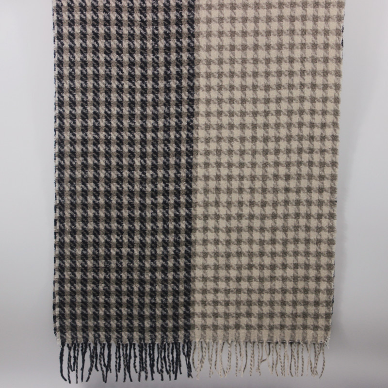 千鸟格围巾