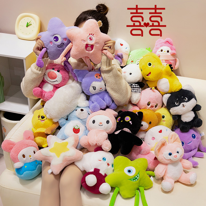 Muñeca agarrar juguetes de peluche muñecas pequeñas muñecas regalos de boda al por mayor muñecas de casamiento