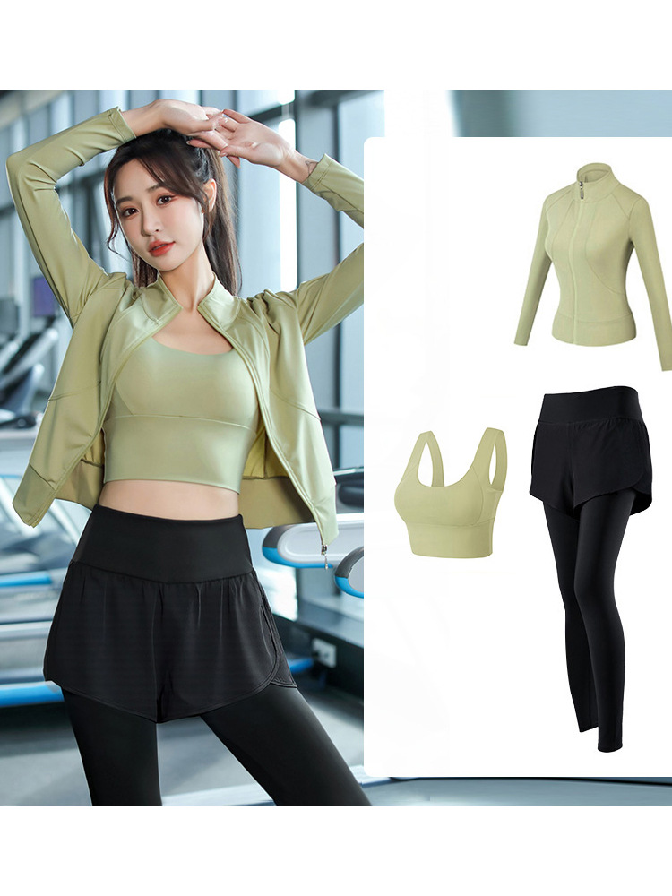 Travel sports suit