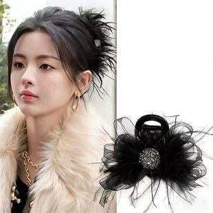 ���ɚ��|��ë�z��ץ�AŮ�r�к��X�ױP�l���~�A�ٴ�ëë�l�A���Ʒ