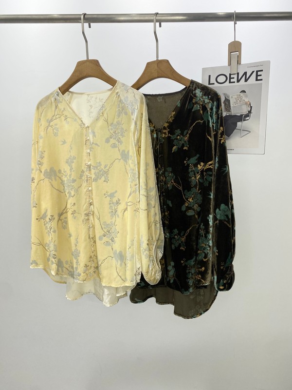 双色新款真丝丝绒灯笼袖印花外套复古新中式V领汉服唐装雅韵上衣|undefined