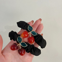 �ɐۙ��ҰlȦ�^�KŮɭϵ���s���|�����^Ƥ�����Rβ�l�KƤ��С�cȦ