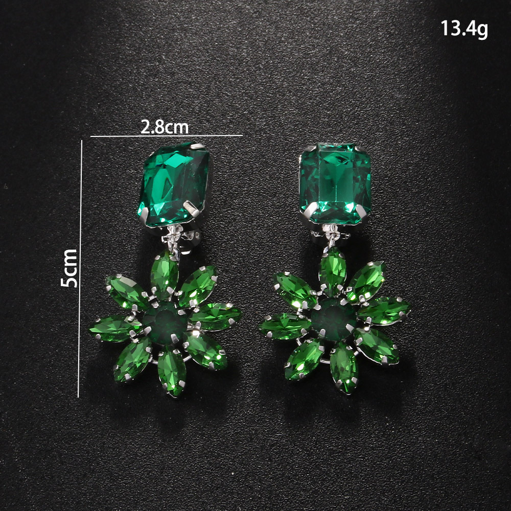 Europa y los Estados Unidos lujosos esmeralda flor de auriculares sin agujeros de orejas pendientes de diamante de alta calidad accesorios pendientes de mujer