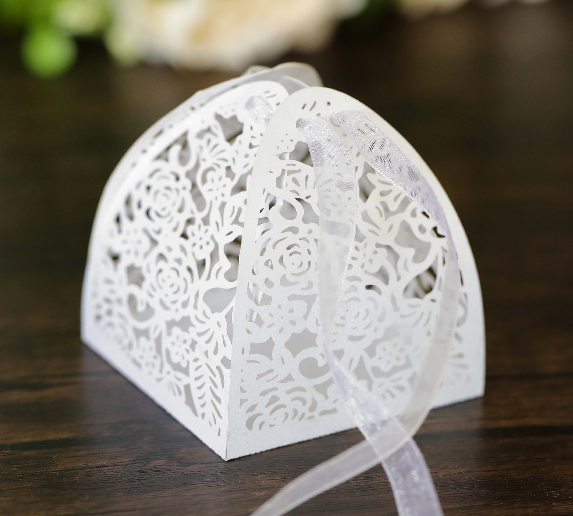 Valentine's Day Flower Paper Wedding Banquet Gift Bags display picture 1
