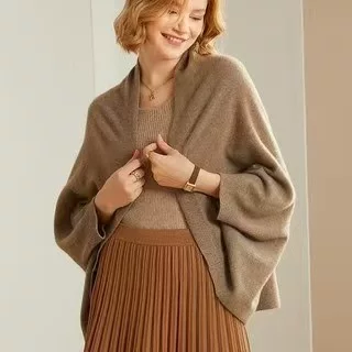 Manufacturer wholesale: Multifunctional 100% wool flat shawl, warm knitted cashmere scarf, and cape – large quantities in stock