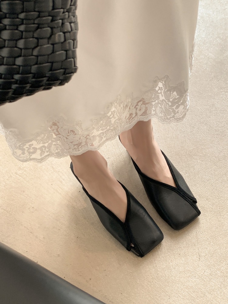 Dép sandal nữ da thật đầu vuông lộ ngón chân mùa hè — màu nâu, màu đen chi tiết 37
