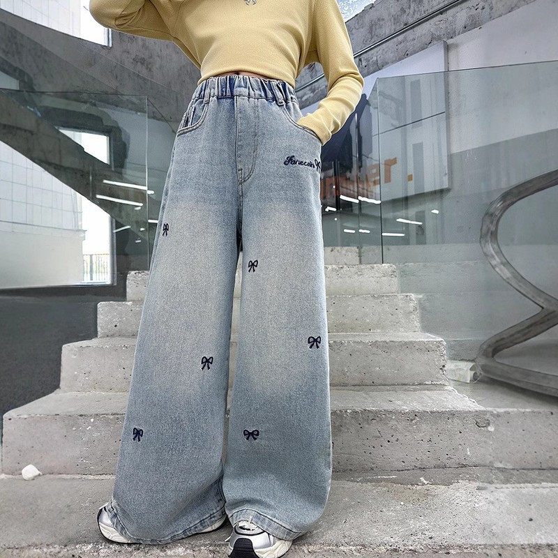女の子のワークジーンズ春と秋の新しい工場子供服卸売中型および大型子供用ストレートレッグルーズワイドレッグ子供用ズボン|undefined