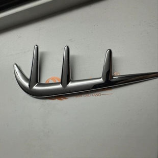 Suitable for 22 four-generation Highlander modified special highlander front fog lamp frame blade fog lamp eyebrow