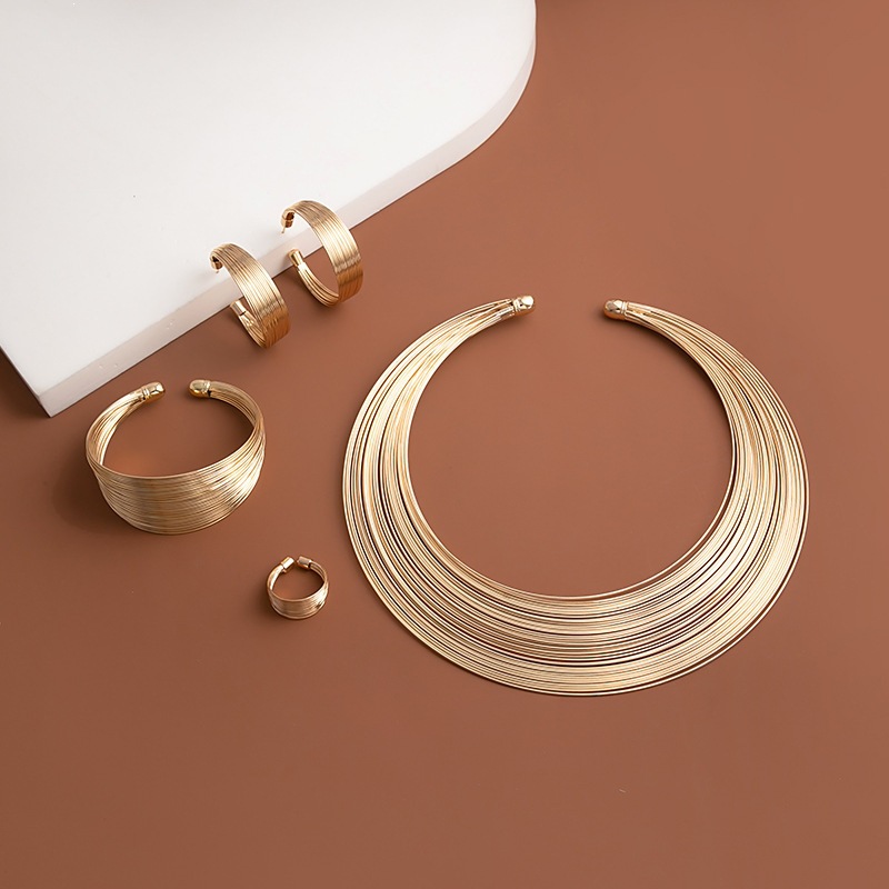 retro classic choker