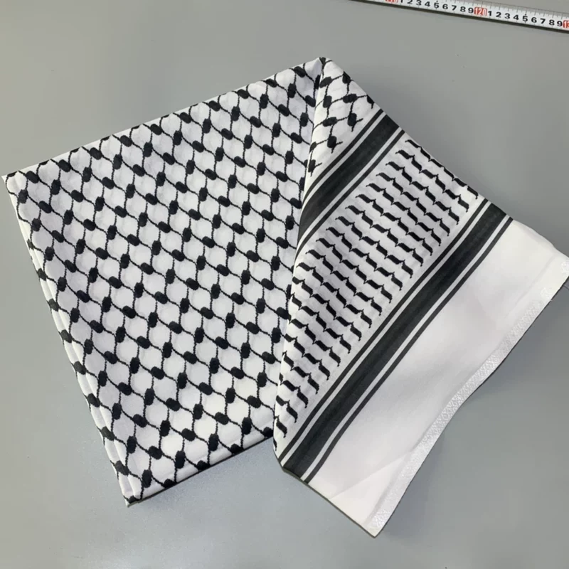 Arabic scarf, Amazon