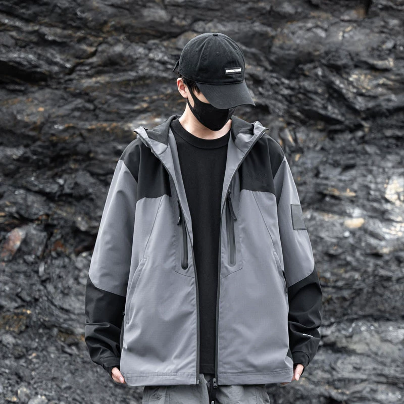 Новая ветровка для спорта и отдыха на открытом воздухе, ветрозащитная и водонепроницаемая куртка с капюшоном, подходящая для одной куртки с граненым вышитым логотипом 8898.