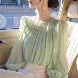 绿色气质长袖衬衫女高级感轻奢减龄洋气通勤韩系小众独特别致上衣